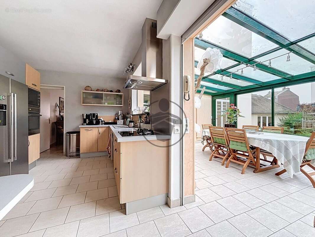 Maison à SAINT-QUENTIN