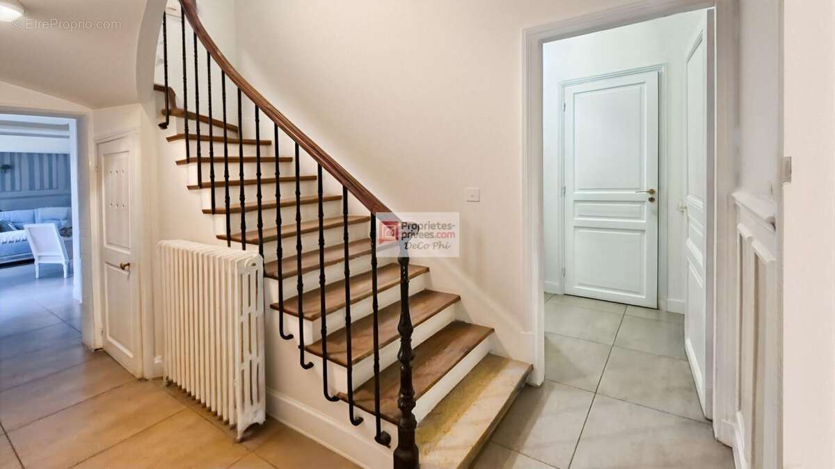 Suresnes centre-ville bas  grande maison d'exception - photo 9