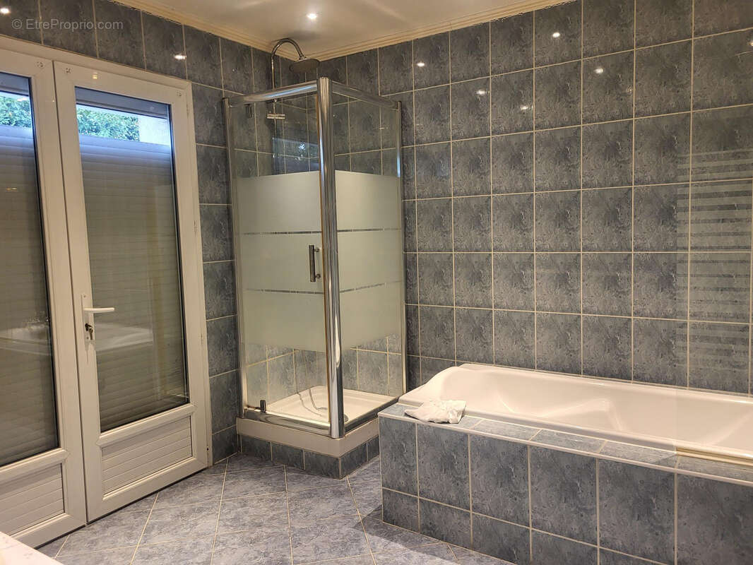 Maison à VILLETANEUSE