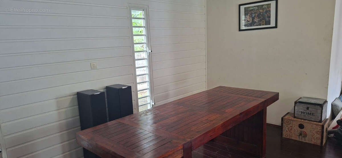 Maison à PETIT-BOURG