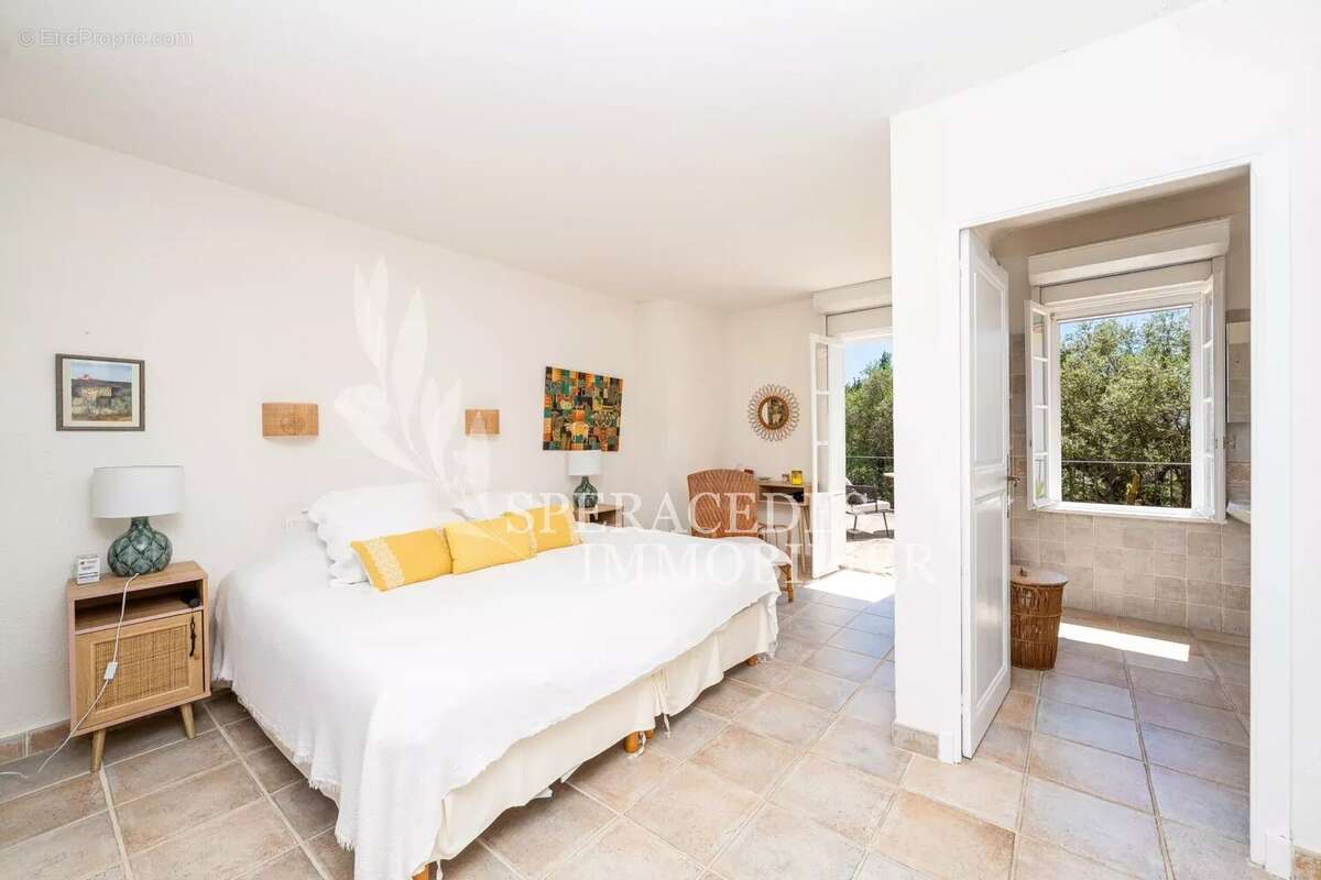 Opio - Belle propriété vue sur le golf 1,6 ha - photo 13