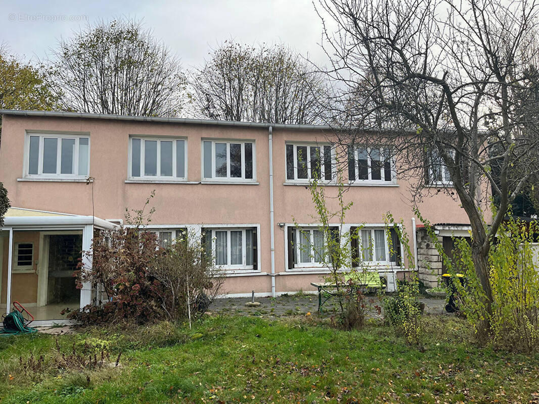 Maison à LE BLANC-MESNIL