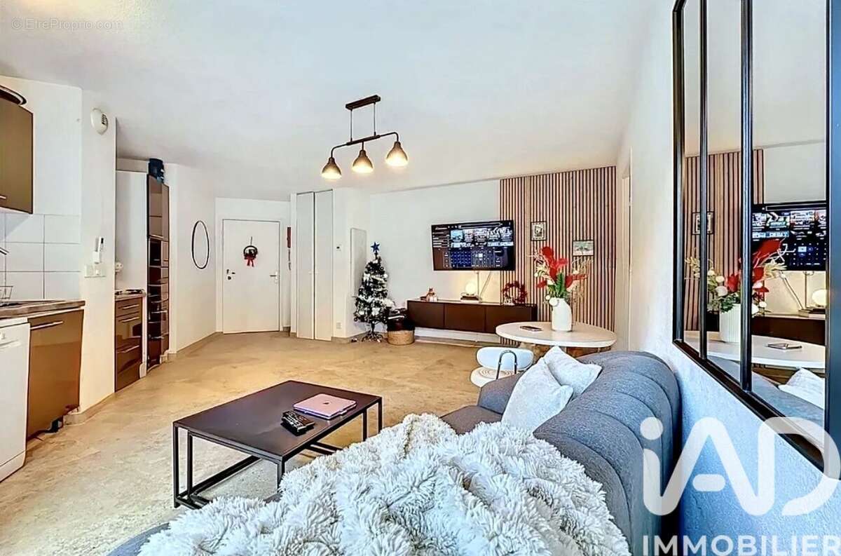 Photo 3 - Appartement à SAINT-LAURENT-DU-VAR