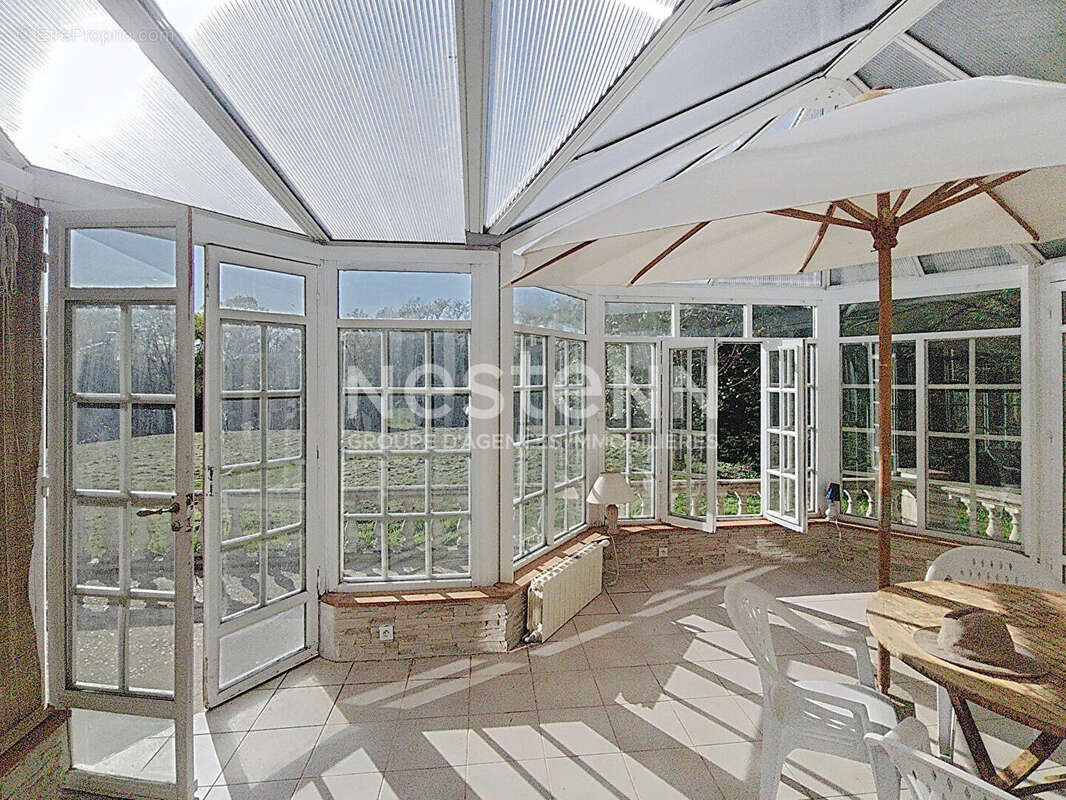 Maison à COUR-CHEVERNY