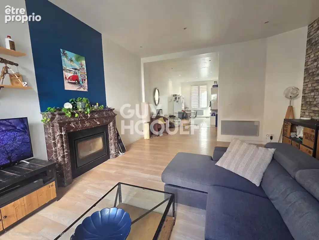 A VENDRE LE SOLER, maison de maître offrant plus de 300m² de surface avec cour et terrasses - photo 3