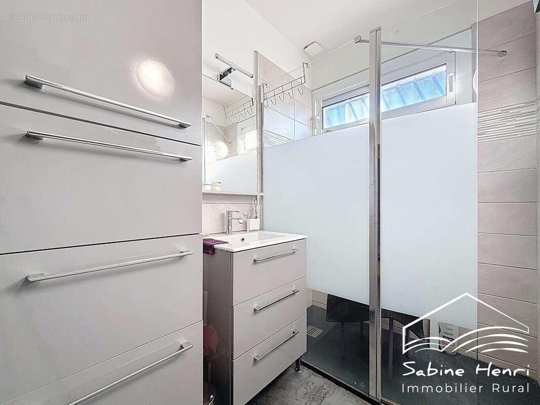 Maison à MIRANDOL-BOURGNOUNAC