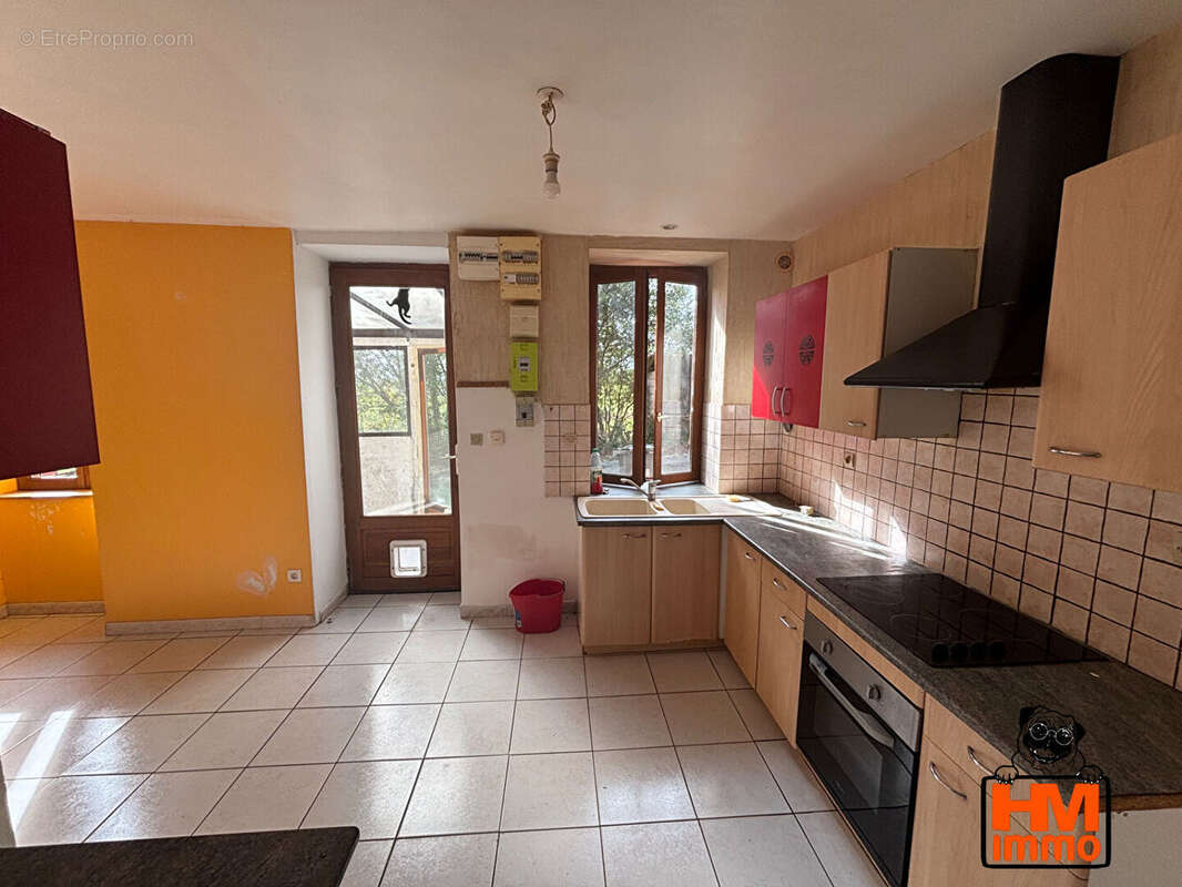 Maison 115 m² à Coussac-Bonneval  - photo 3