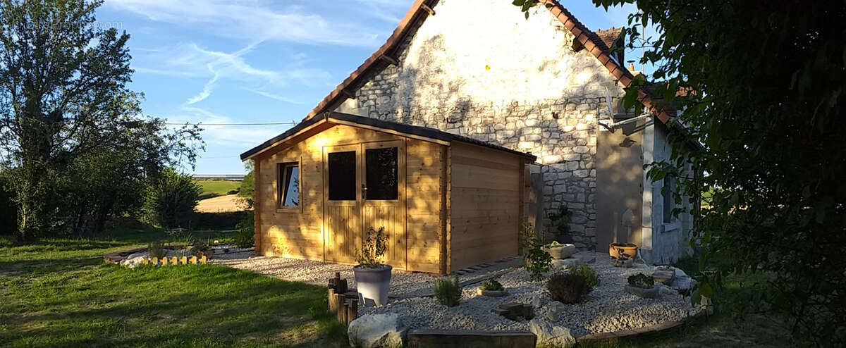 Maison à LUCAY-LE-MALE