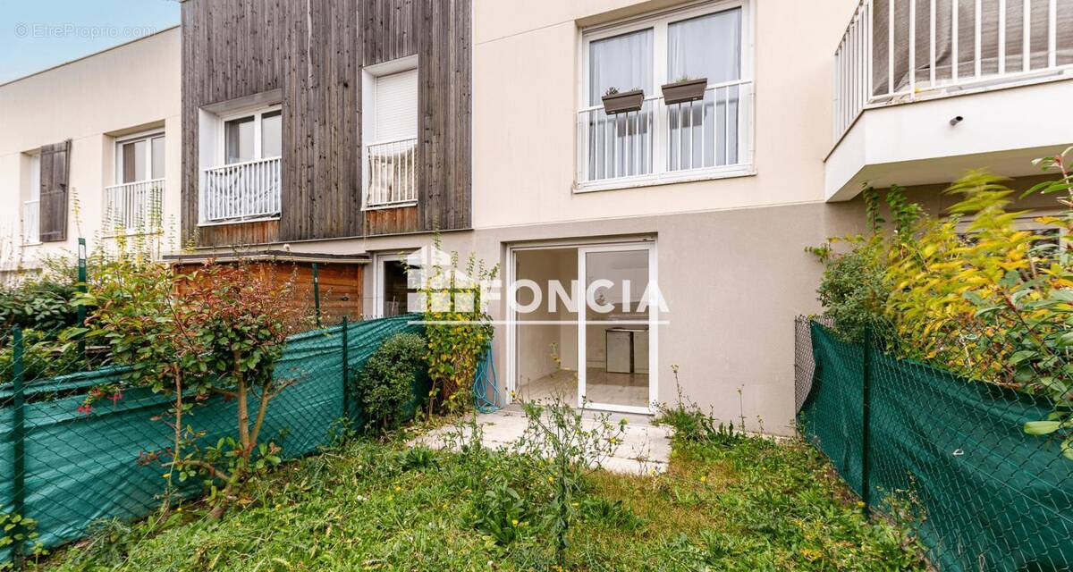 Appartement à VILLENOY