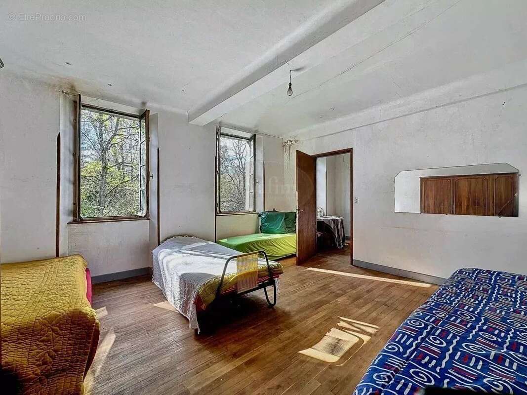 Maison à SAINT-LAURENT-DE-NESTE