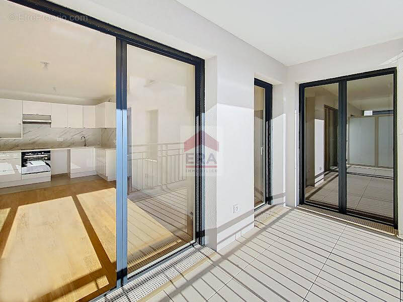 Appartement à SURESNES