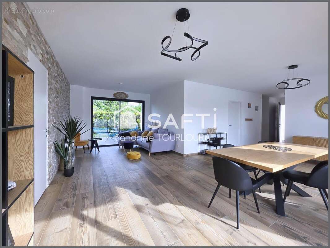 Maison 173 m² à Briord  - photo 4