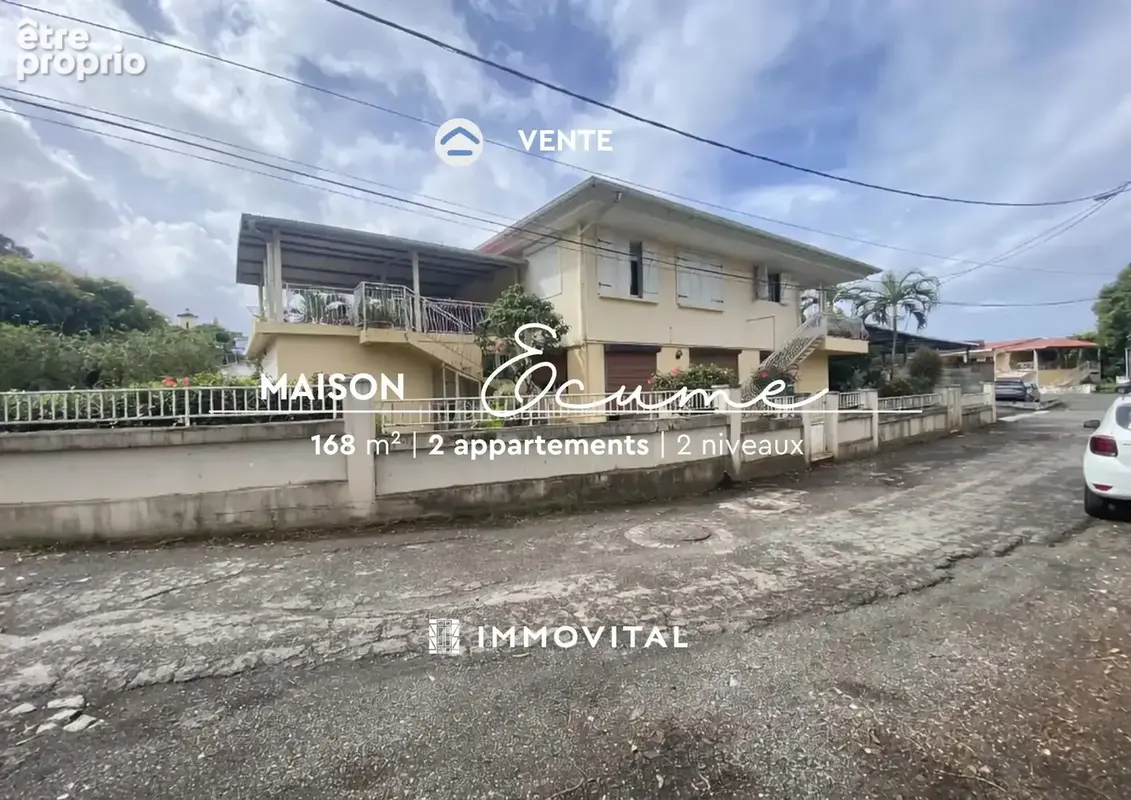 Maison de ville sur deux niveaux - Deux appartements   Baillif Bourg - photo 1