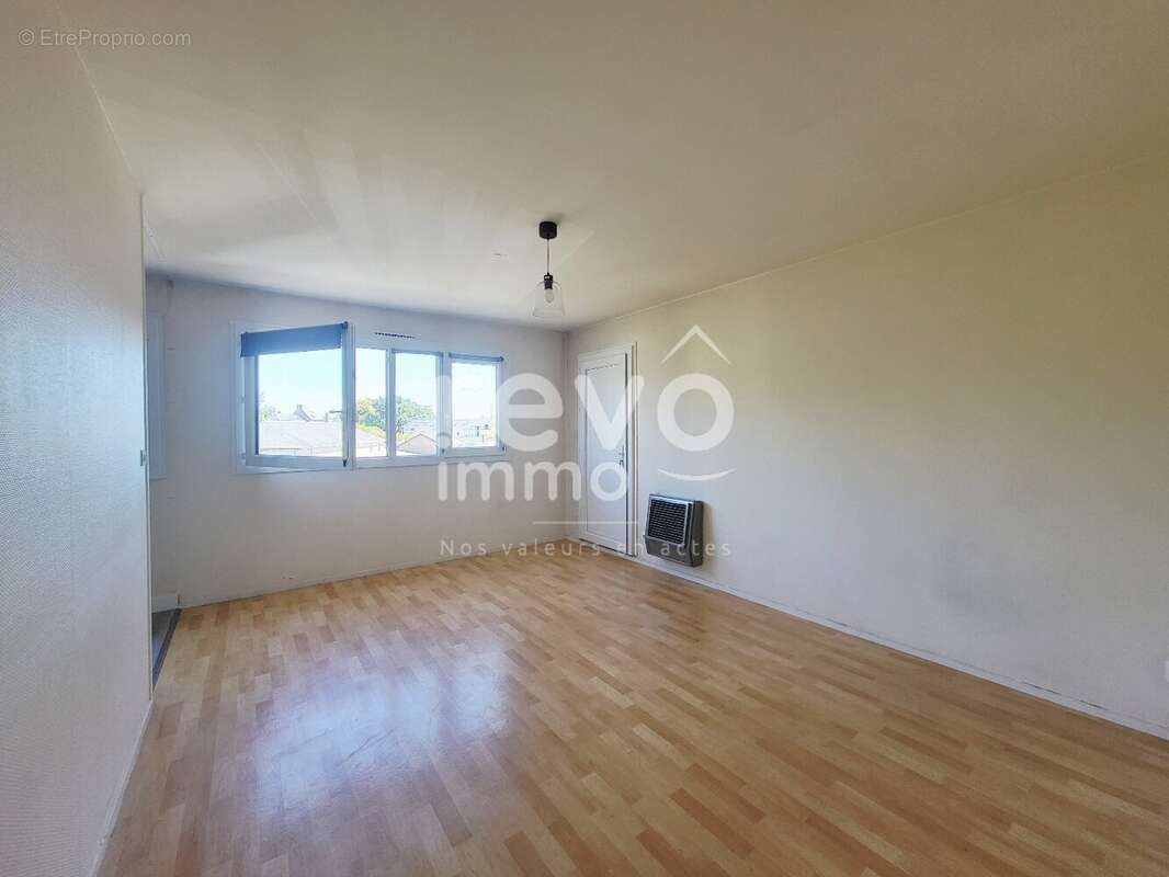 Appartement t2 - 54 m² - garage - photo 4