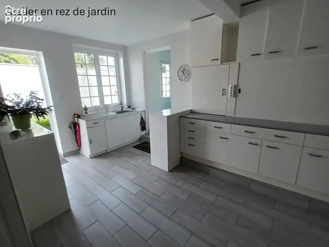 Maison de qualité avec piscine, studio indépendant et dépendances - photo 16