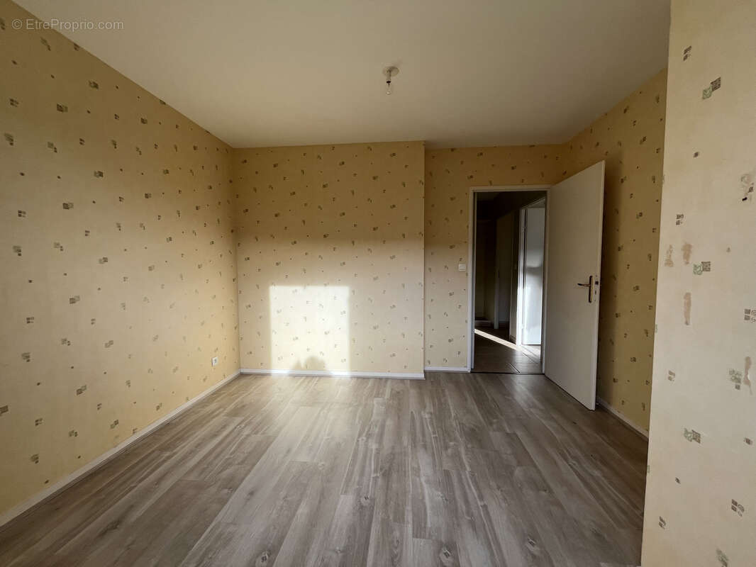 Appartement à PORT-EN-BESSIN-HUPPAIN