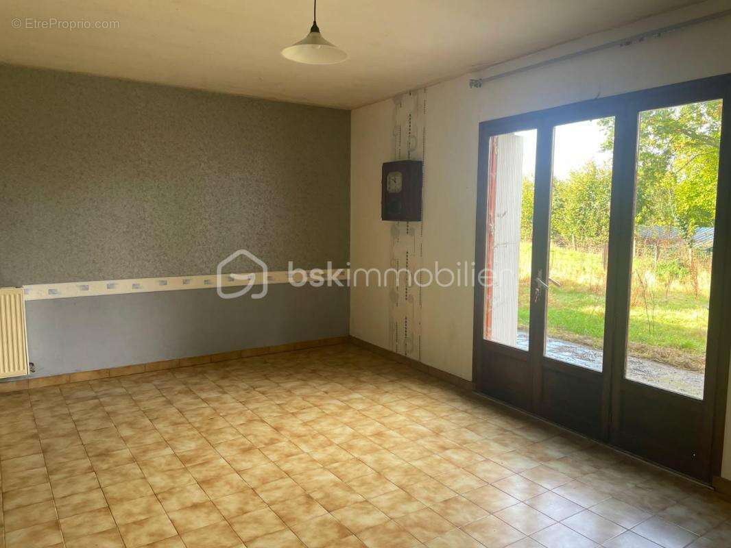 Maison à SAINT-AIGNAN-DE-COUPTRAIN