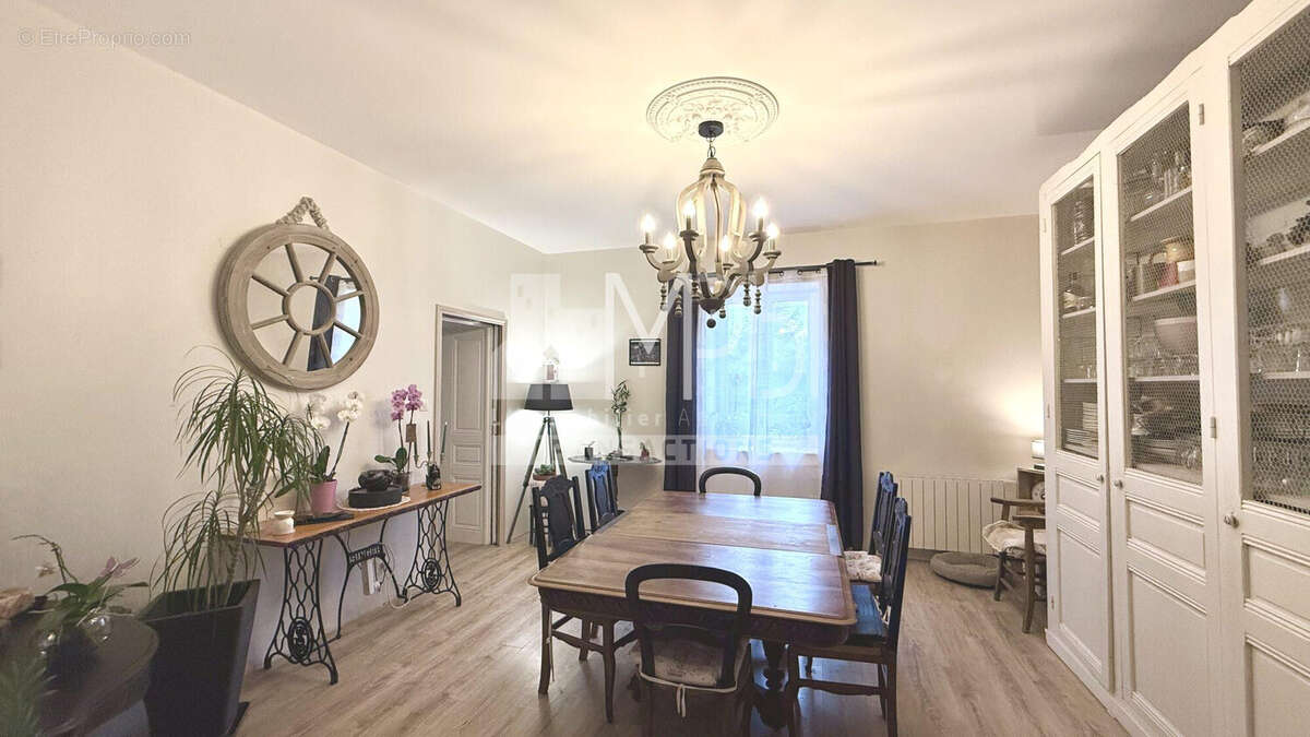 Maison à SAINT-JEAN-SUR-REYSSOUZE