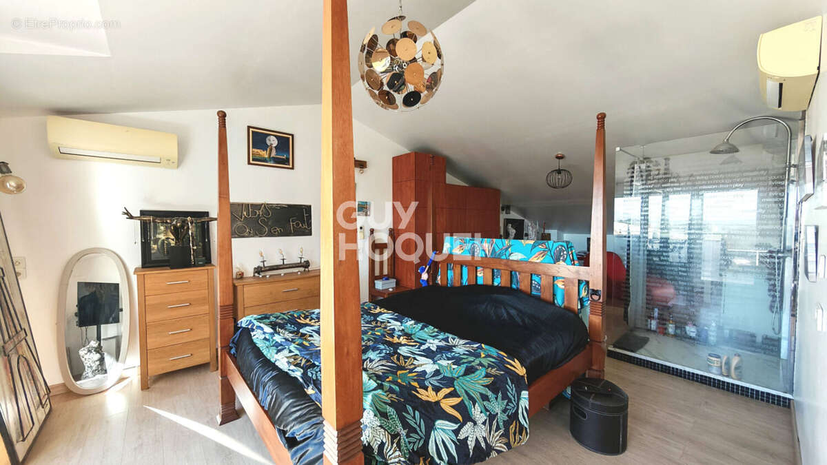 Maison à VILLENEUVE-DE-LA-RAHO