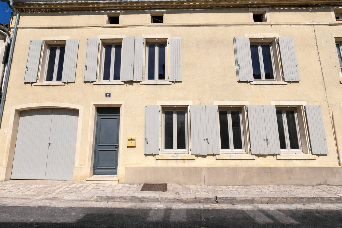 Maison à COGNAC