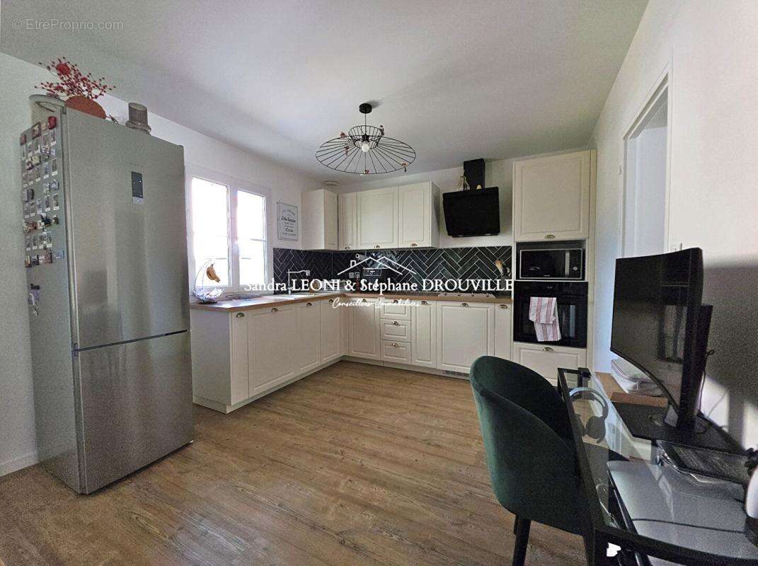 Nogent le roi tres proche ravissante maison de 103 m², 3 chambres - photo 6