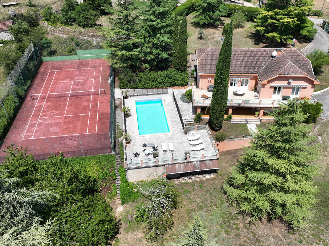 Maison à LE MONTAT