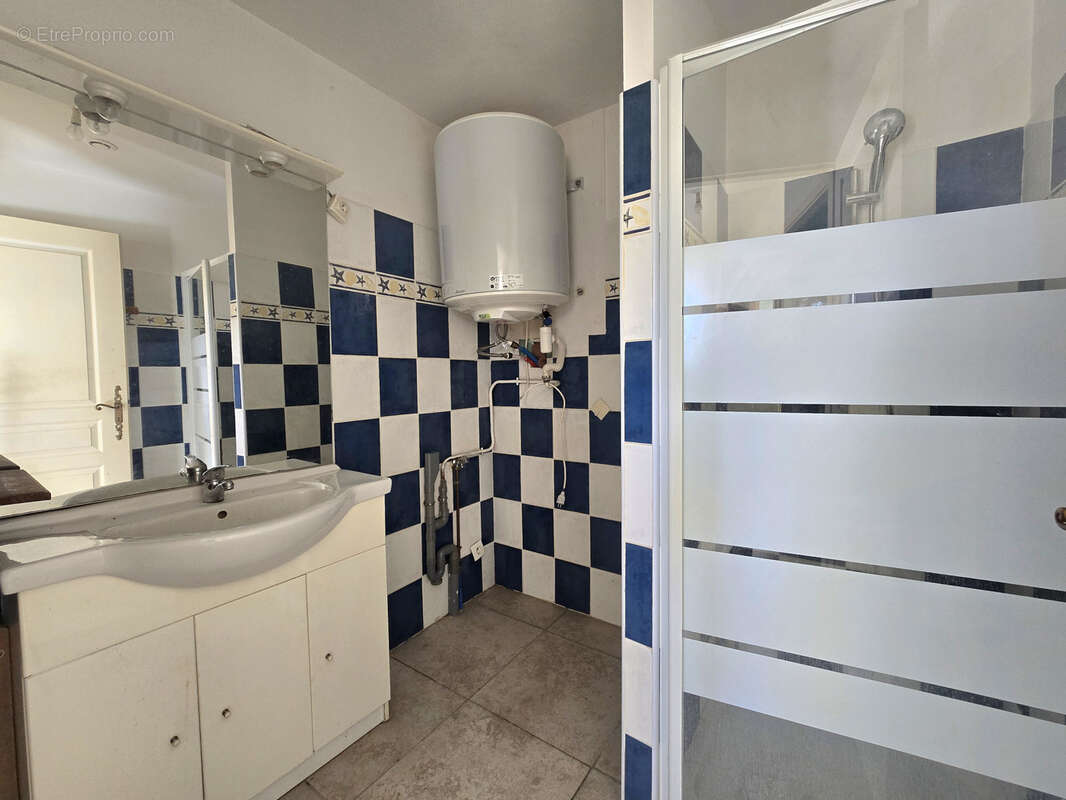 Maison à L'ISLE-SUR-LA-SORGUE