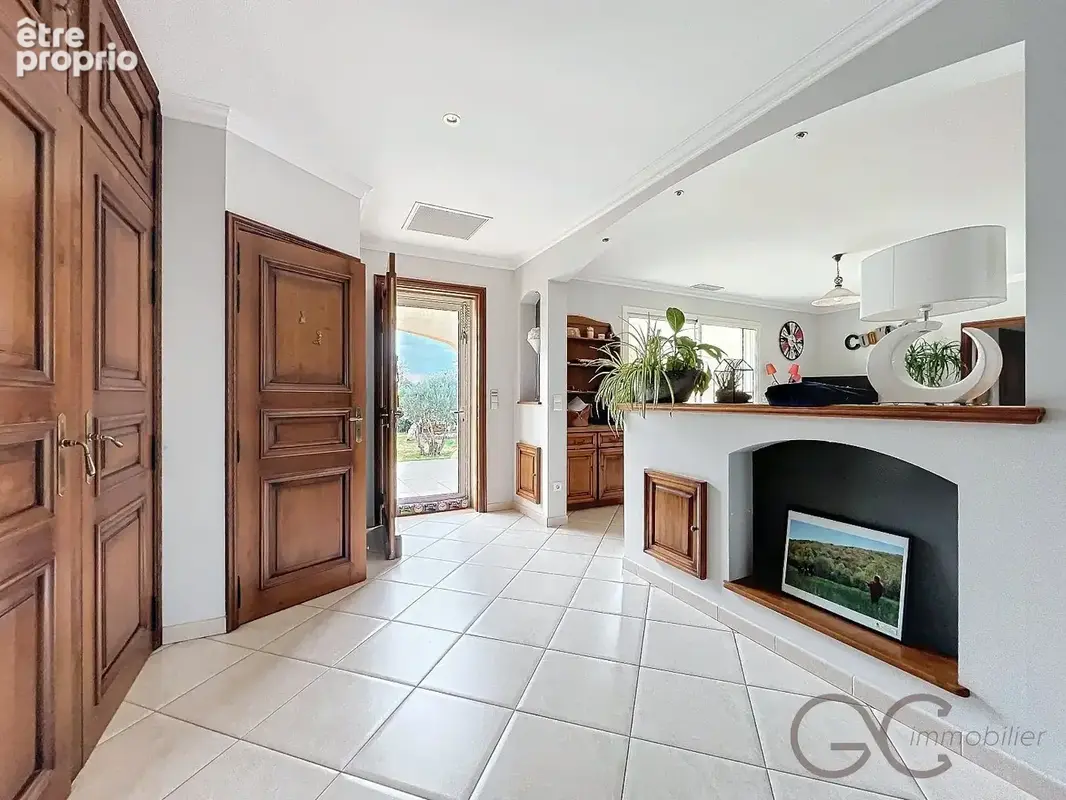 Maison 200 m² à Thezan-Les-Beziers  - photo 5