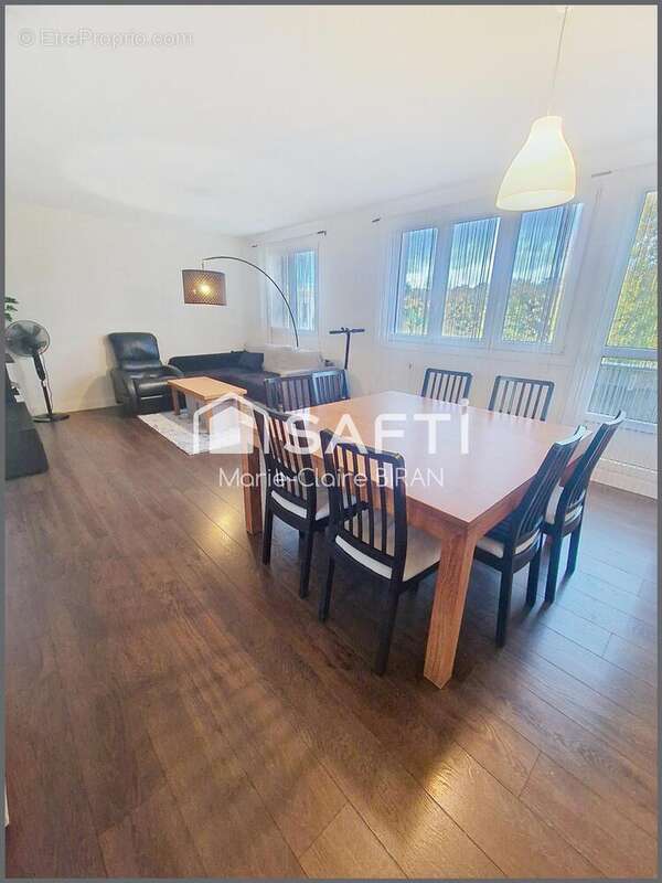 Photo 3 - Appartement à LE PLESSIS-TREVISE