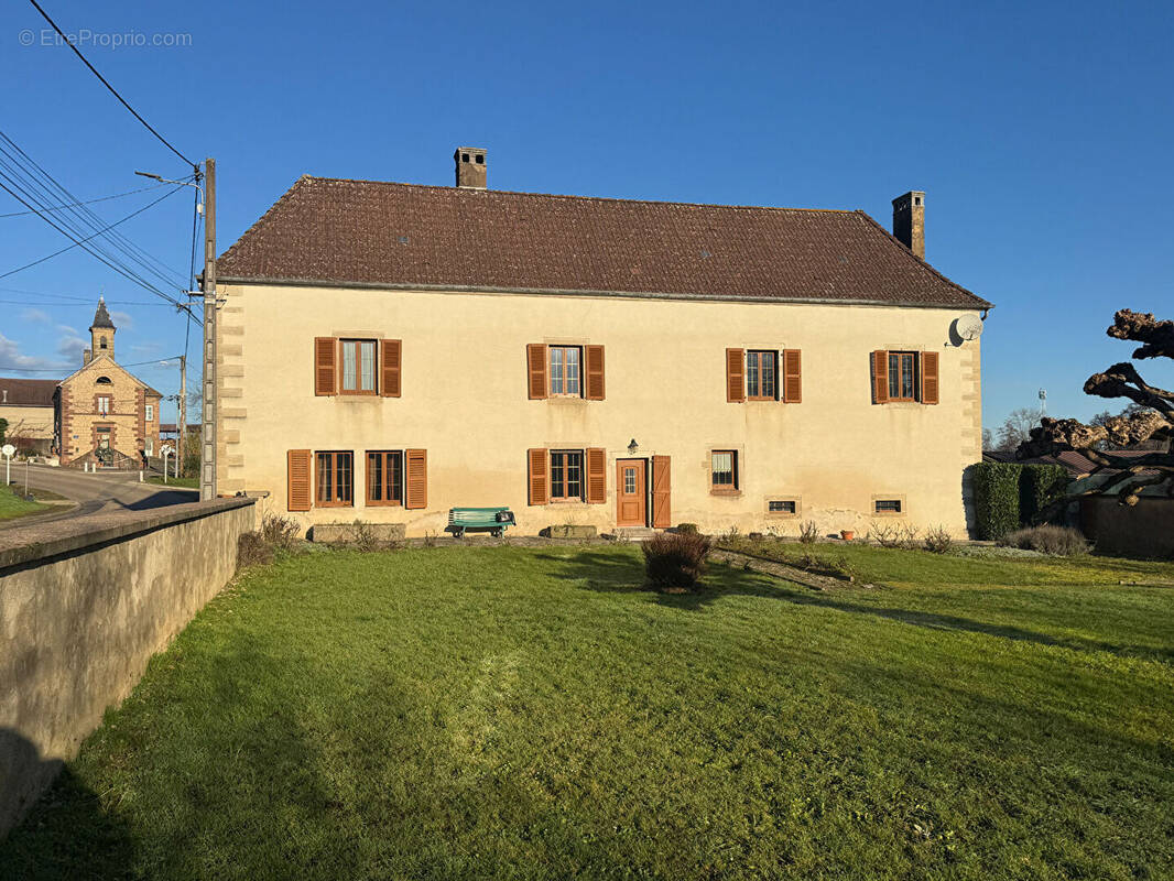 Maison à VILLARGENT