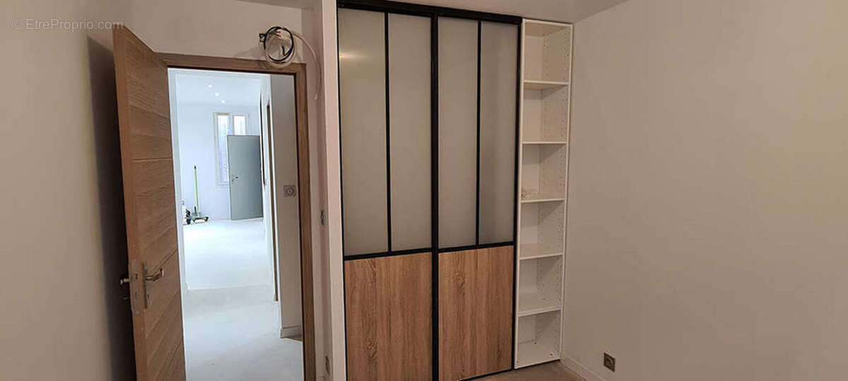 LA CIOTAT Entirèrement rénové - calme - appartement T3 - - Appartement à LA CIOTAT