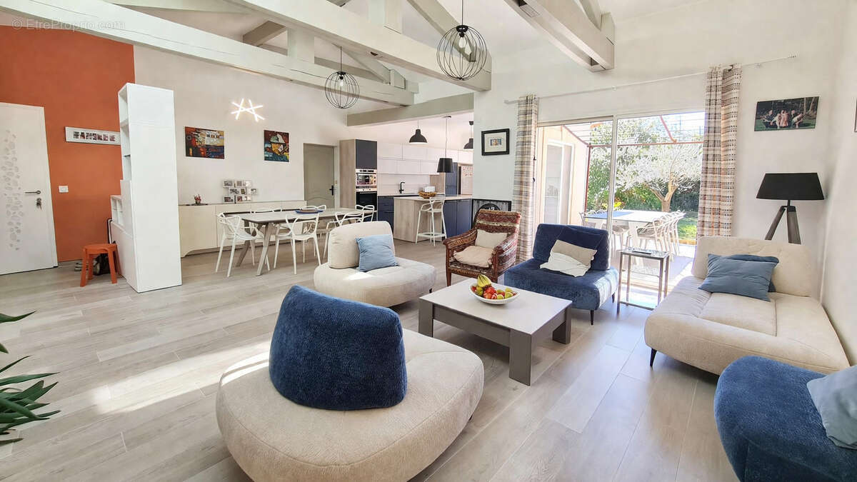 Maison à ROCHEFORT-DU-GARD