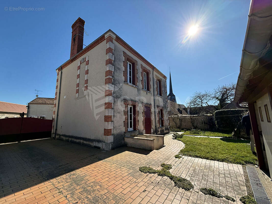 Maison à PIERREFITTE-ES-BOIS