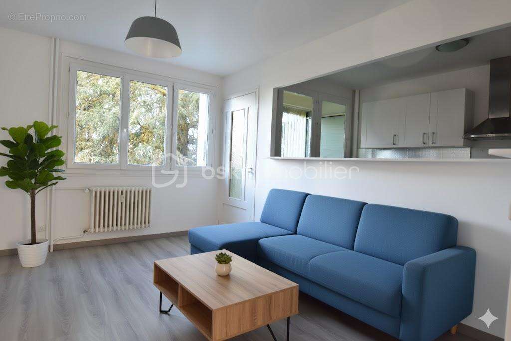 Appartement à LUCE