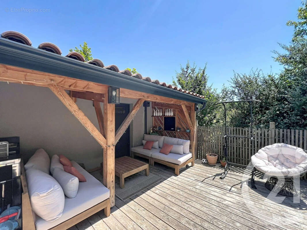 Maison 106 m² à Pavie  - photo 14
