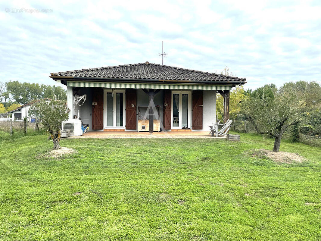 Maison à VILLENEUVE-DE-MARSAN
