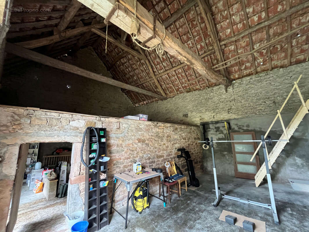 Maison à L'ABERGEMENT-DE-CUISERY