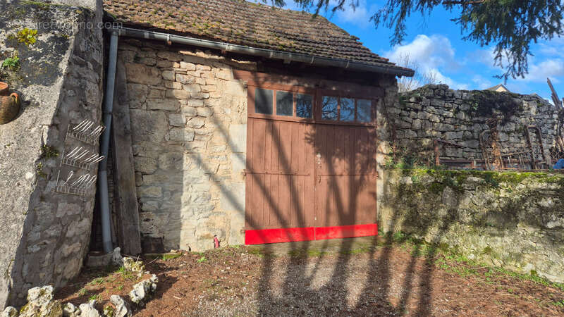 Maison à LA LOUBIERE