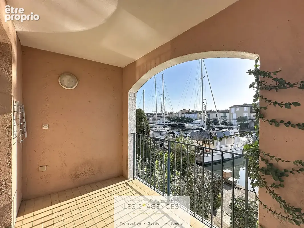Studio port-grimaud - vue marina- + parking securise - photo 10