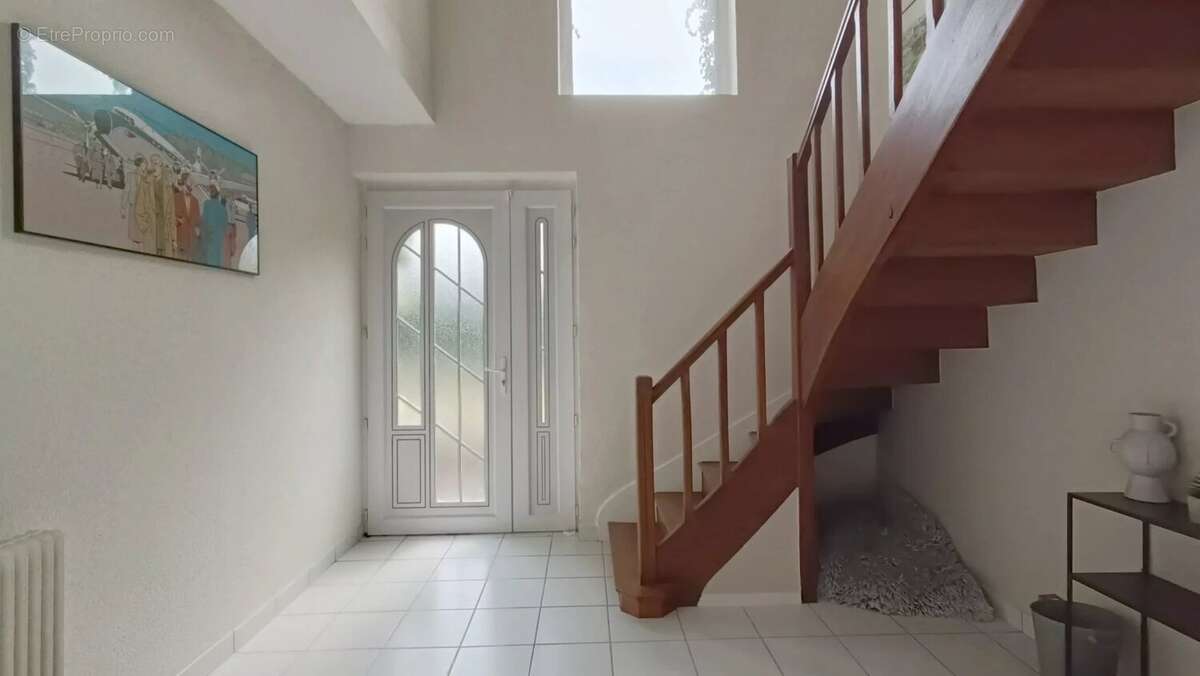 Belle propriété avec piscine avanton - photo 3