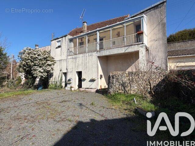 Photo 1 - Maison à SAINT-JEAN-DE-THOUARS