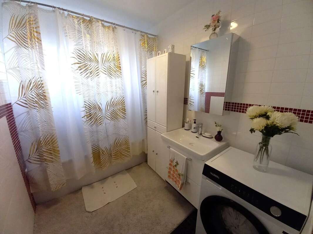 Appartement à CLICHY-SOUS-BOIS