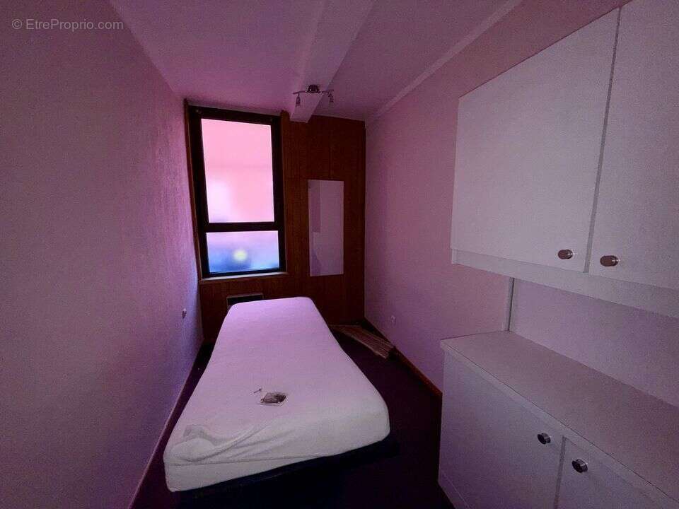 Istres immeuble T7 à vendre - 2 appartements - local - Appartement à ISTRES