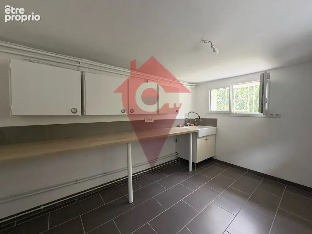 maison familiale entièrement rénovée de225m 2 - 5 chambres- - photo 15