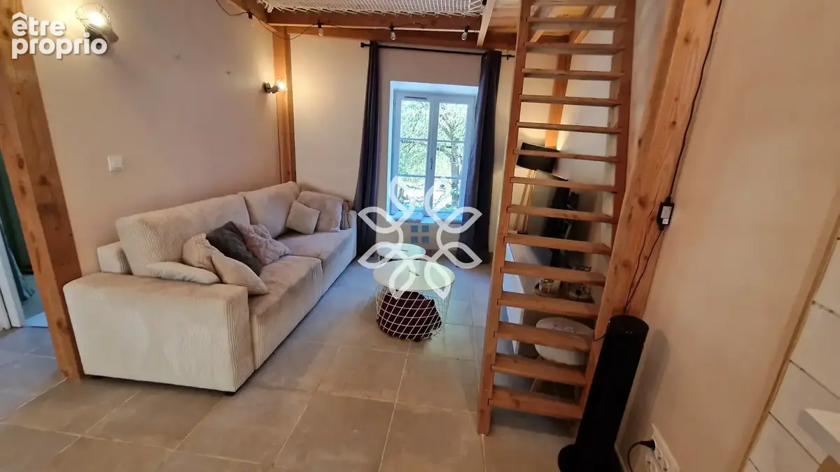 Maison de bourg avec terrasse, jardin et terrains - photo 14