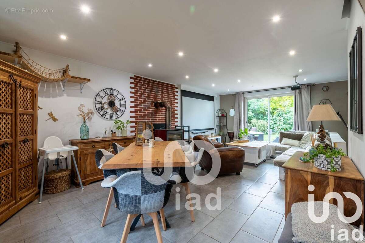 Photo 2 - Maison à BONNIERES-SUR-SEINE