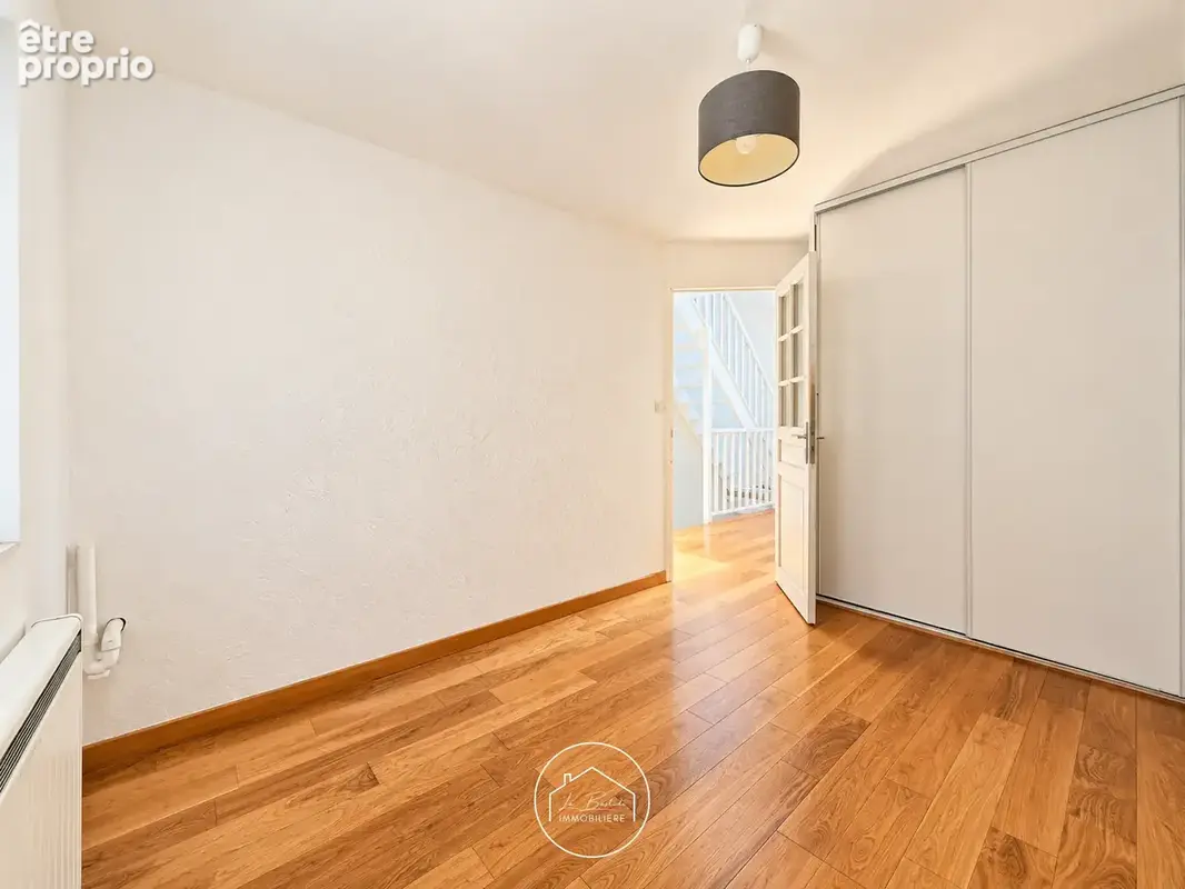 GÉMENOS au cœur du village   Charmant triplex 4 pièces de 91.56 m2. - photo 14