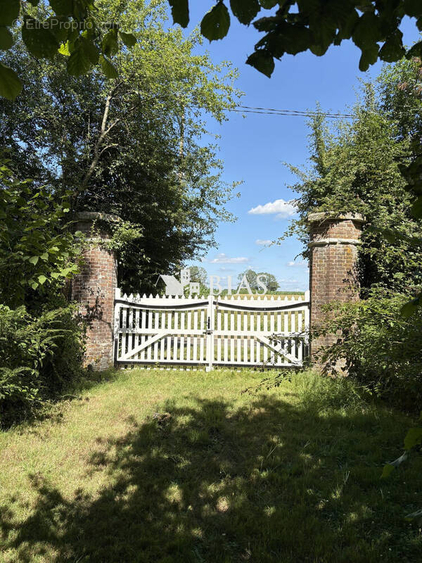 Terrain à BOURG-ACHARD