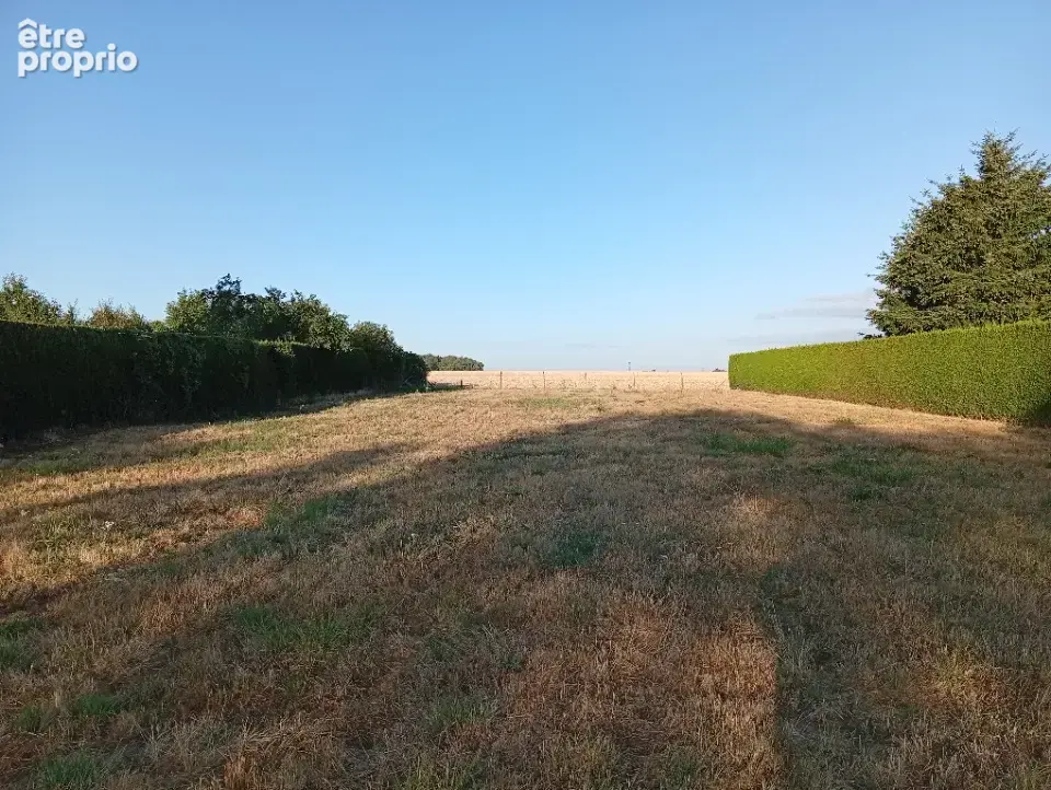 Terrain à POSES