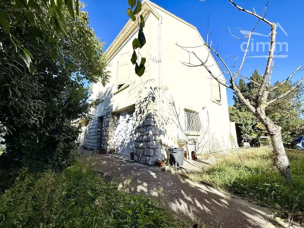 Maison à PORT-SAINT-LOUIS-DU-RHONE